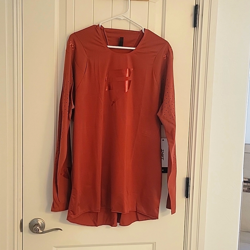 Never worn